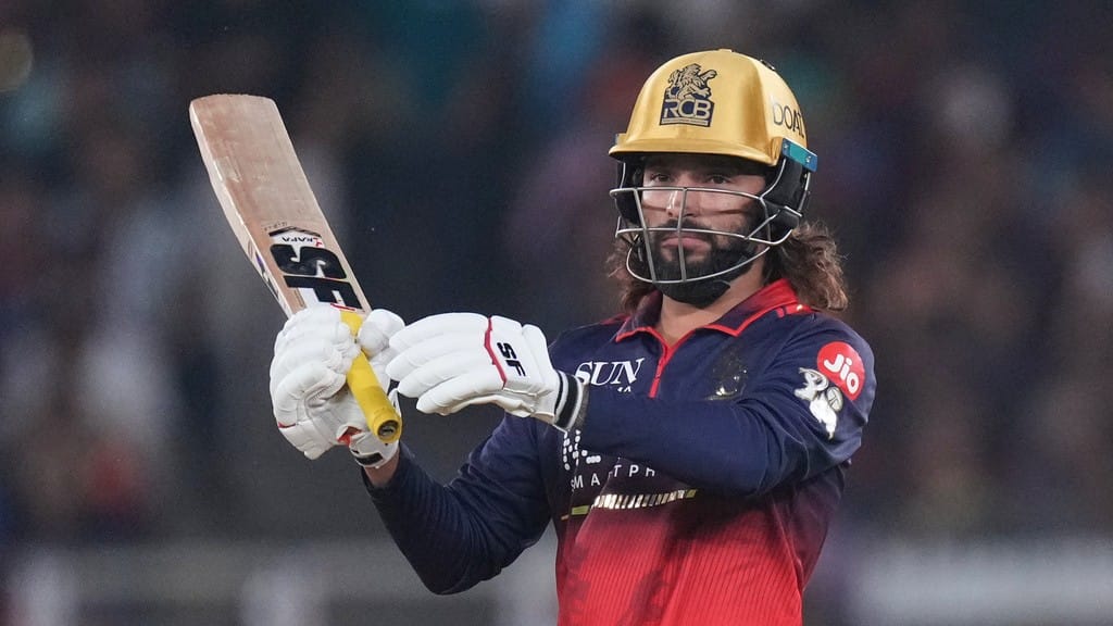 Royal Challengers Bengaluru's captain Rajat Patidar plays a shot during the Indian Premier League cricket match between Gujarat Titans and Royal Challengers Bengaluru in Ahmedabad, India, Thursday, April 30, 2026. (AP Photo/Ajit Solanki) - AP Photo/Ajit Solanki