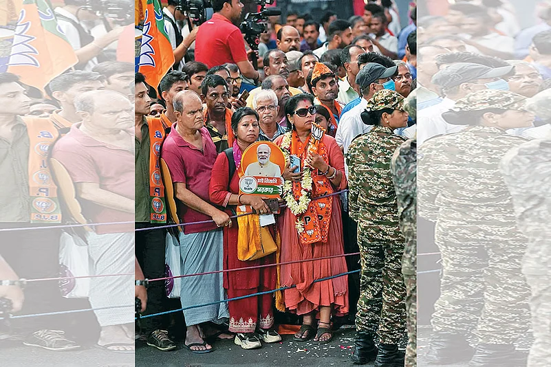 A glimpse of Prime Minister Narendra Modi’s roadshow in central Kolkata
