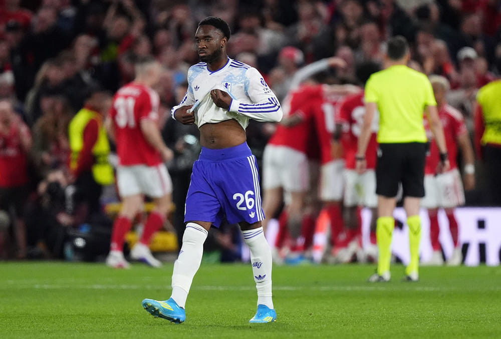 Nottingham Forest vs Aston Villa Europa League Semi-Final-Lamare Bogarde