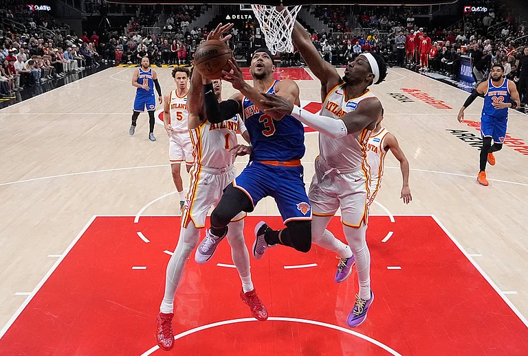 New York Knicks guard Josh Hart (3) shoots during Game 6 in a first-round NBA basketball playoffs series in Atlanta. - | Photo: AP/Brynn Anderson