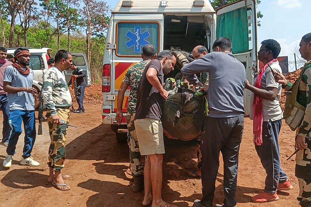 Cgarh: Four police personnel killed as IED goes off