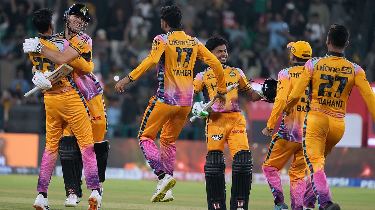 Peshawar Zalmi's Aaron Hardie, second left, celebrates with teammates after winning the Pakistan Super League final cricket match against Hyderabad Kingsmen, in Lahore, Pakistan, Sunday, May 3, 2026 - (AP Photo/K.M. Chaudary)