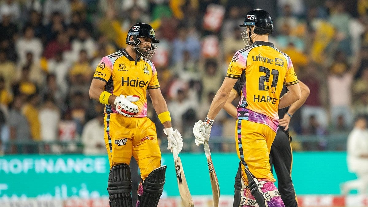 thepslt20/X : Peshawar Zalmi cricketers in action during PSL 2026 final against Hyderabad Kingsmen at the Gaddafi Stadium in Lahore. 