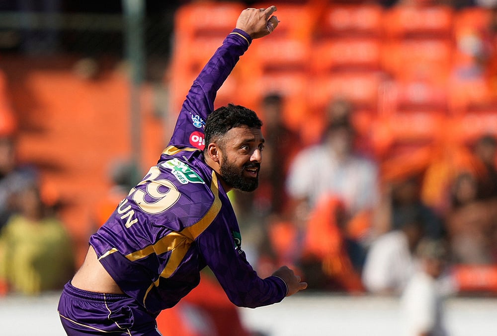 SRH Vs KKR IPL 2026 match 45 t20 cricket-Varun Chakaravarthy
