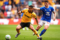 Wolves 1-1 Sunderland, English Premier League 2025-26: Bueno Header Rescues Point Against 10-Man Black Cats | Photo: Mike Egerton/PA via AP : Wolverhampton Wanderers' Joao Gomes, left, and Sunderland's Granit Xhaka battle for the ball during their English Premier League soccer match in Wolverhampton, England.