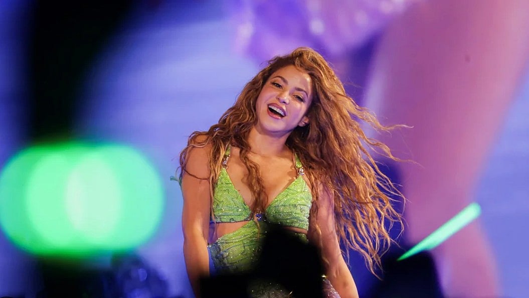 Shakira Rio concert draws 2 million fans at Copacabana - X