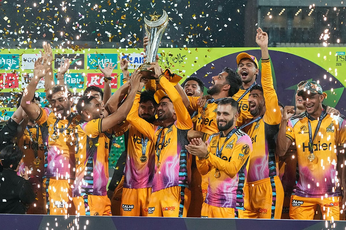 Peshawar Zalmi won by 5 wickets with 28 balls remaining