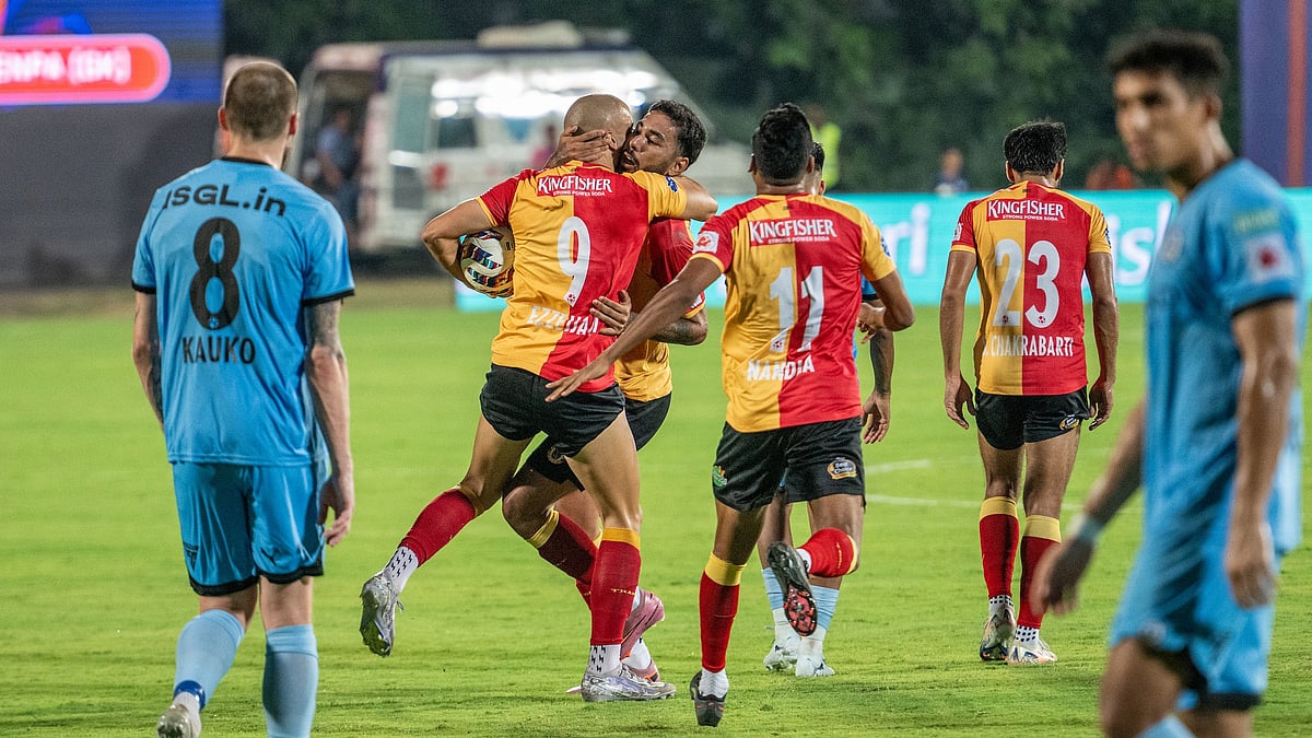 East Bengal players celebrate Youssef Ezzejjari's goal against Mumbai City FC in Indian Super League. - AIFF Media