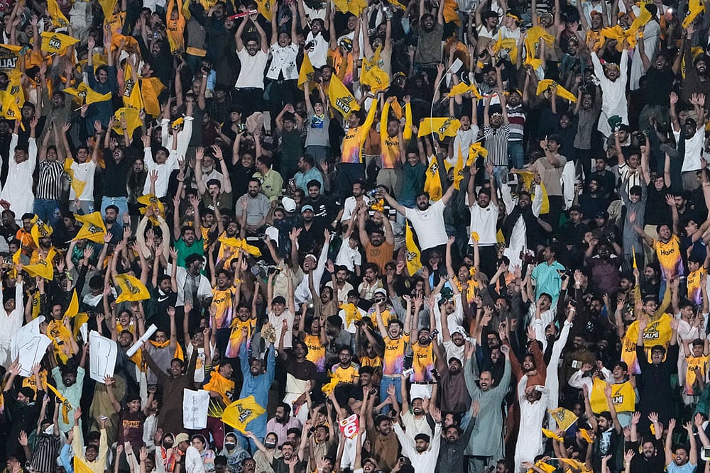 Pakistan PSL Cricket: Peshawar Zalmi vs Hyderabad Kingsmen
