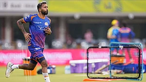 | Photo: PTI/R Senthilkumar : Mumbai Indians' Hardik Pandya is set to play against RCB in Raipur.