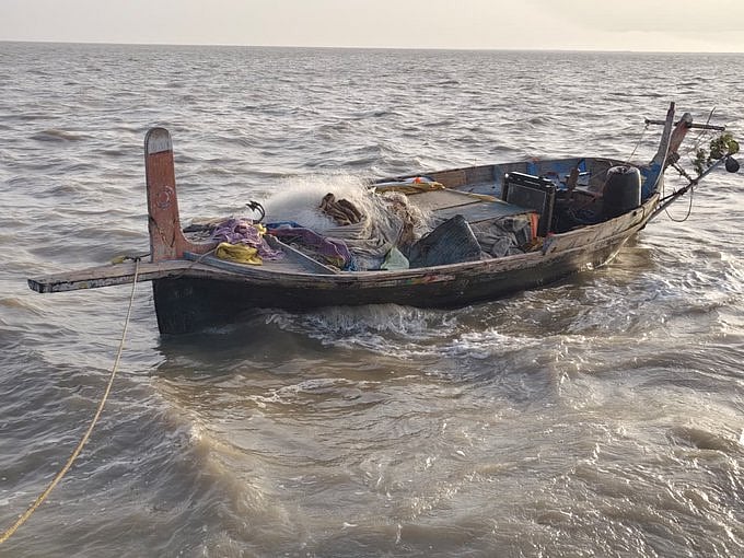 A suspected Pakistani boat was found abandoned in a creek area along the coast of Gujarat's Kutch district. - PTI