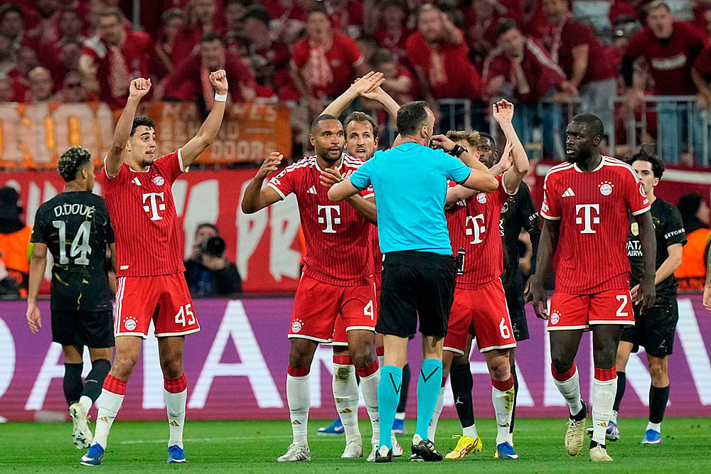 UEFA Champions League Semifinal: Bayern Munich vs Paris Saint-Germain