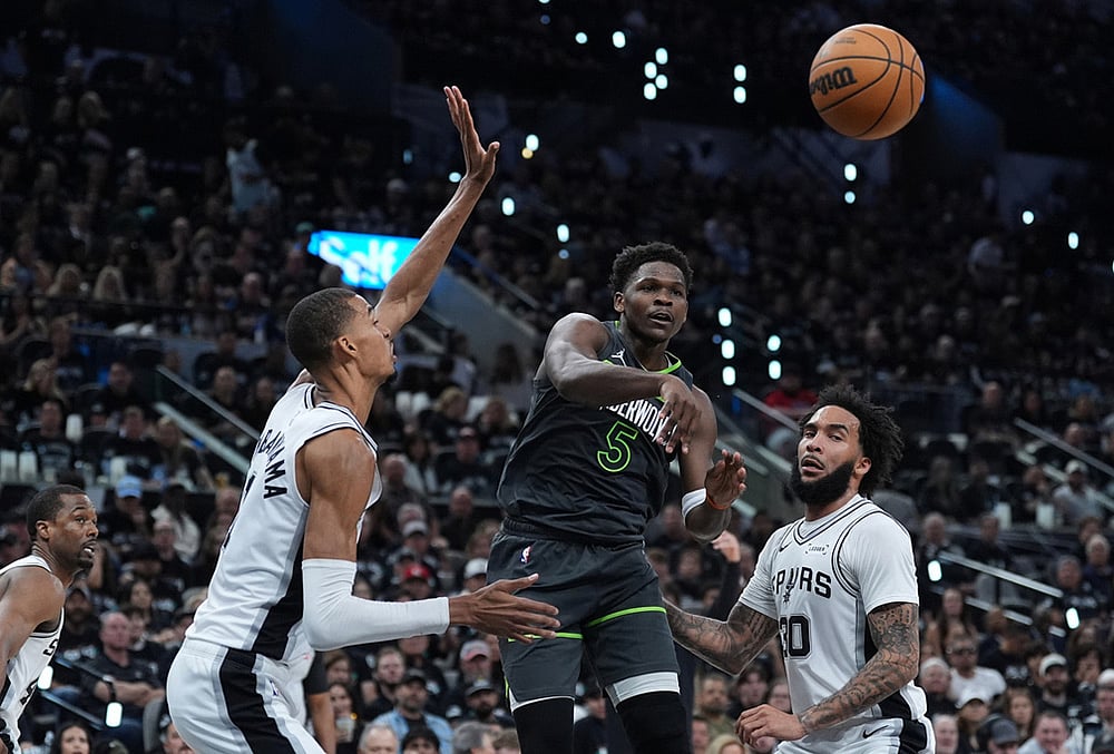 San Antonio Spurs vs Minnesota Timberwolves NBA basketball-Victor Wembanyama