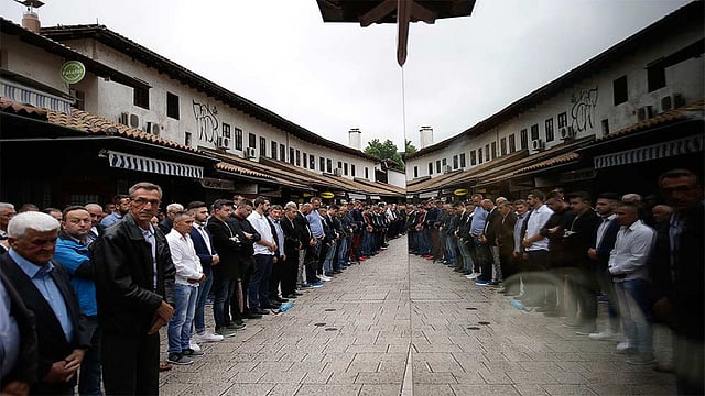 Eid Al-Fitr Around The World – In Pictures