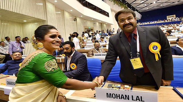 In Pics: President Confers 64th National Film awards