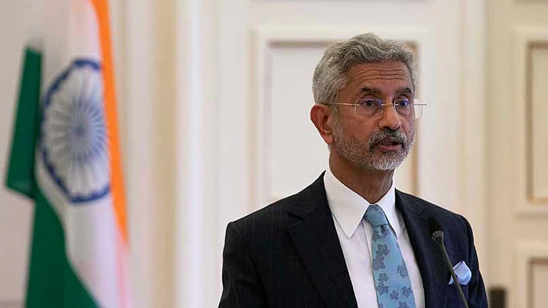 Jaishankar holds talks with Sri Lankan Finance Minister Basil Rajapaksa. - File Photo