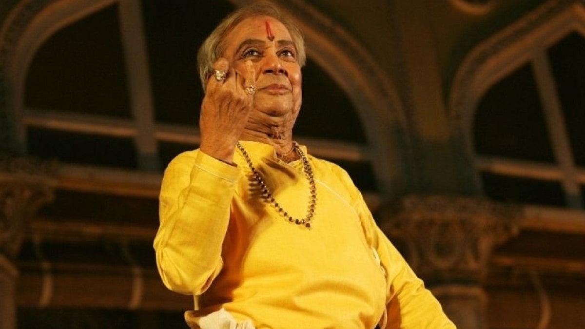 Legendary Kathak Dancer Pandit Birju Maharaj passed away at 83 today (January 17).