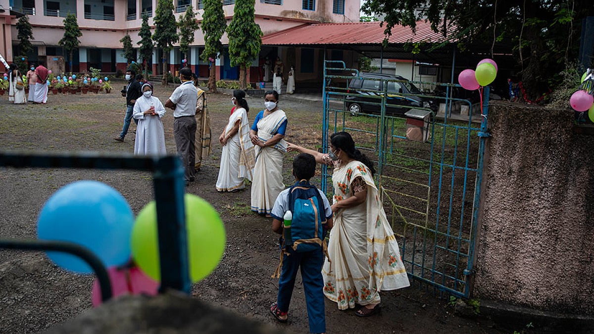Andhra govt raising funds to improve infrastructure of schools