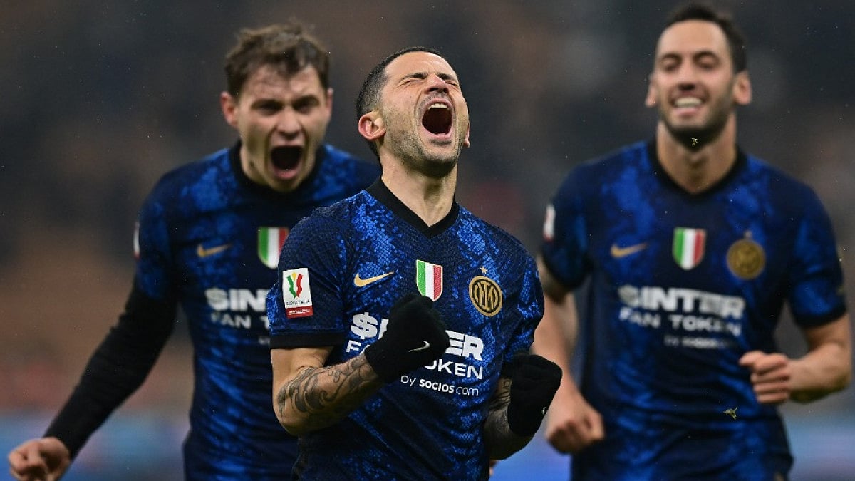 Inter Milan's Stefano Sensi reacts after scoring the winner against Empoli in Italian Cup 2021-22.