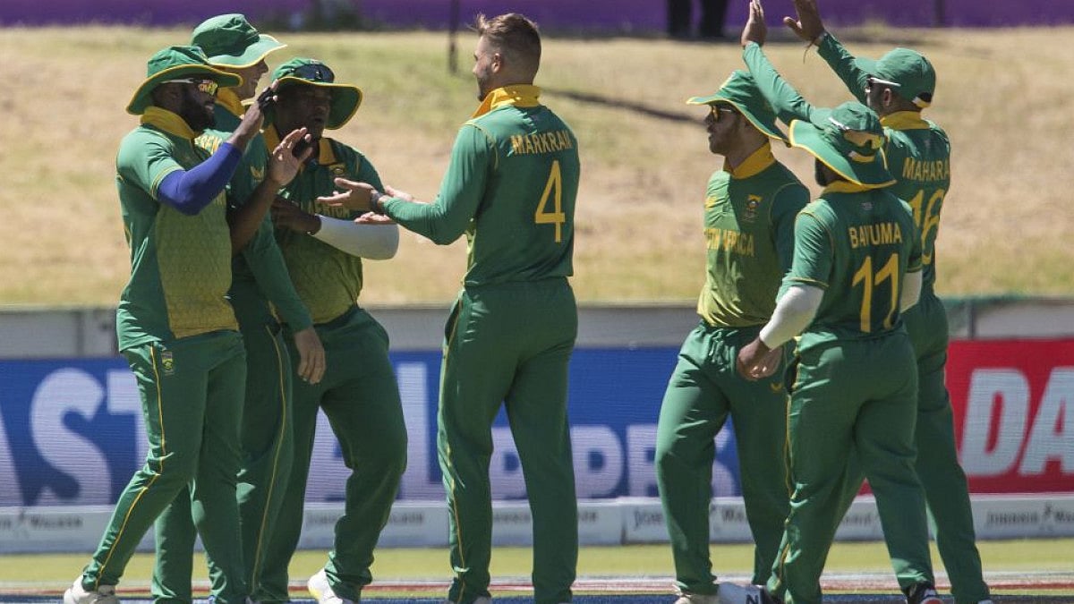 South Africa players celebrate wicket of Shikhar Dhawan during second ODI Vs India on Jan. 21, 2022.