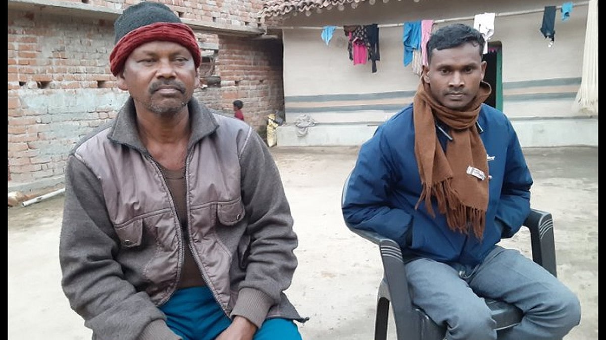 Sanjay Majhi (left) and his son Sunil Kumar (right)