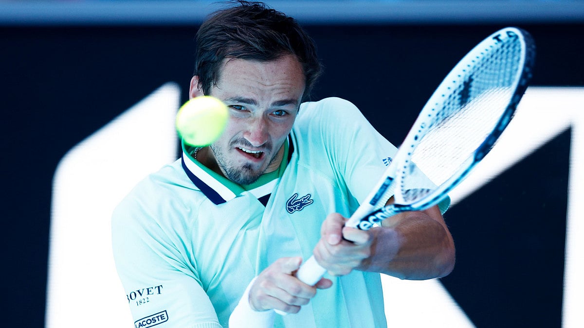 Daniil Medvedev in action during his Australian Open 2022 match against Maxime Cressy.