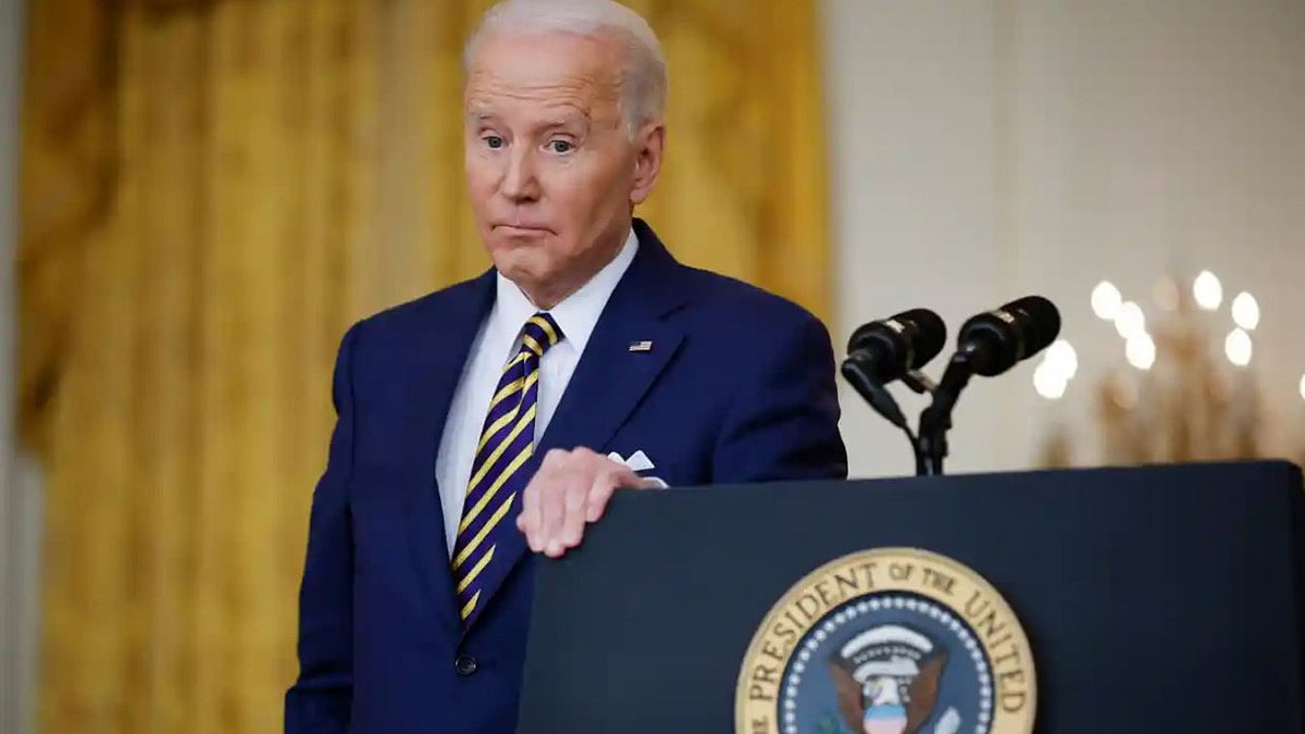 US President Joe Biden threatens Vladimir Putin with sanctions if Russia invades Ukraine 