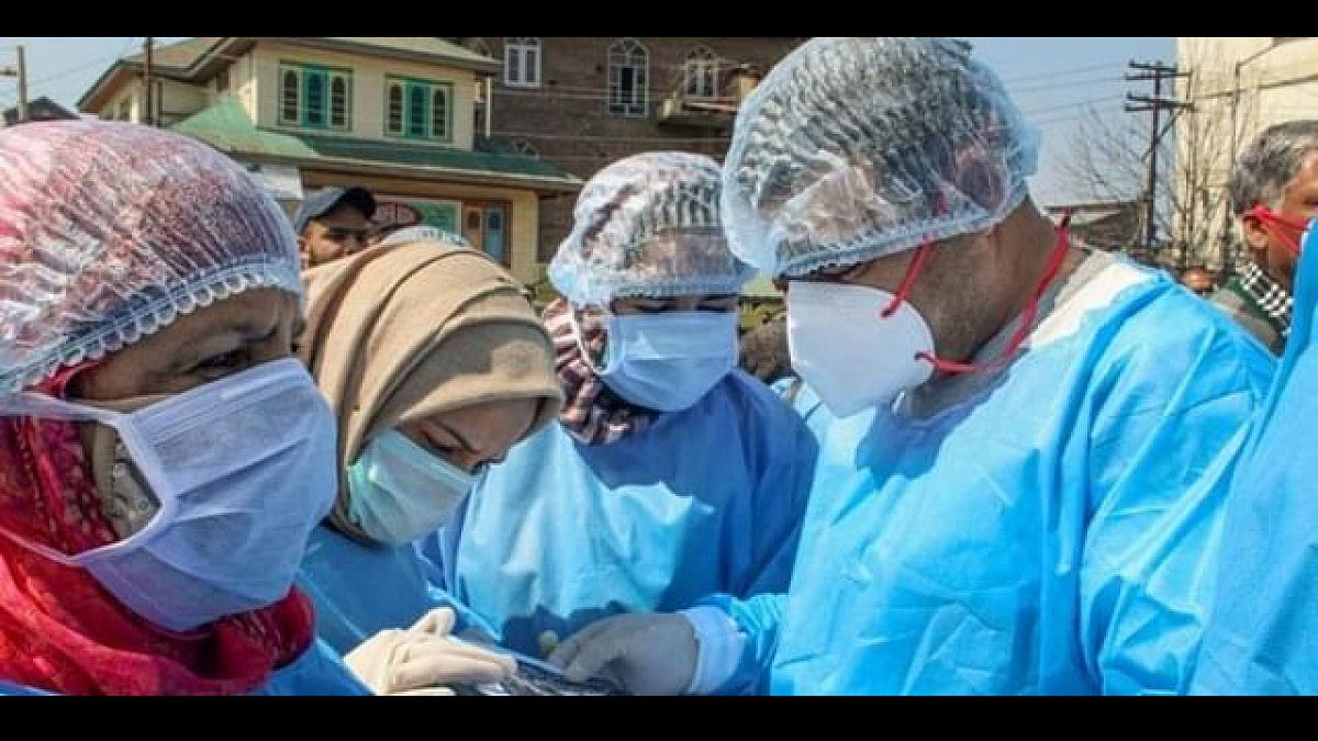 LG Reviews Covid Situation In J-K