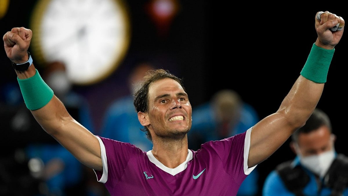 Rafael Nadal celebrates after defeating Matteo Berrettini in the Australian Open 2022 semifinal.