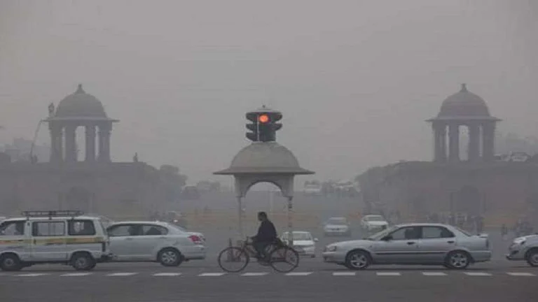 Delhi ranked as the most polluted among 33 states and Union territories with an annual mean PM2.5 concentration of 101 micrograms per cubic metre, 2.5 times the Indian standard and 20 times the WHO guideline, according to a new satellite-based analysis. - File photo
