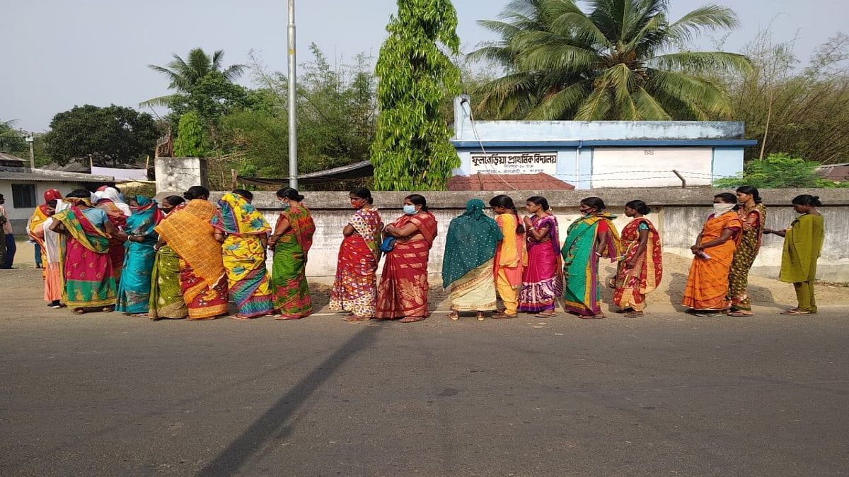 Sporadic Violence Reported In First Phase Of Bengal Polls, 79.79% Turnout Till 5 Pm