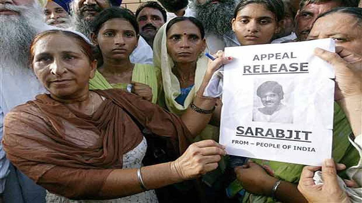 2005: Outrages, Protests, Shame