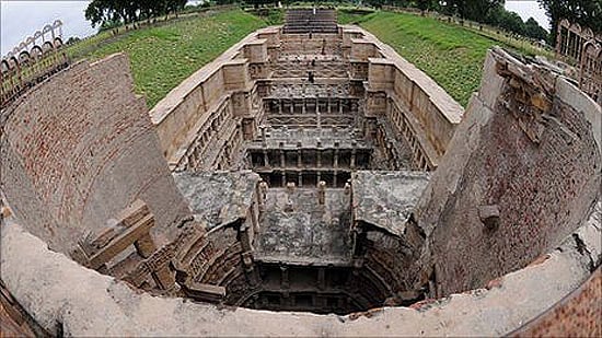 7 Stories We Are Not Covering This Week