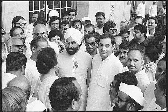 'Every Government Bugs Rashtrapati Bhawan'