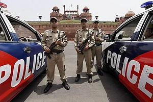 Every Month, Delhi Police Lose One Cop Due To Depression, Erratic Working Hours, Financial Issues