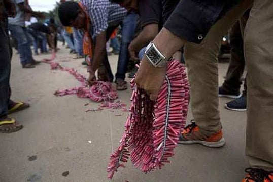 Delhi: Despite SC Ban, BJP Leader Distributes Firecrackers To Children, Leaves Party Red Faced
