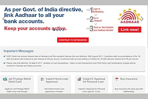 Centre’s Order To Link Aadhaar With Bank Accounts Doesn't Have RBI's Sanction, Says RTI Reply