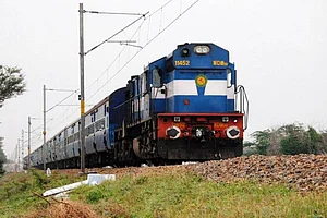 Indian Railways Plan To Make 700 Long-Distance Trains Faster By Up To Two Hours From Next Month