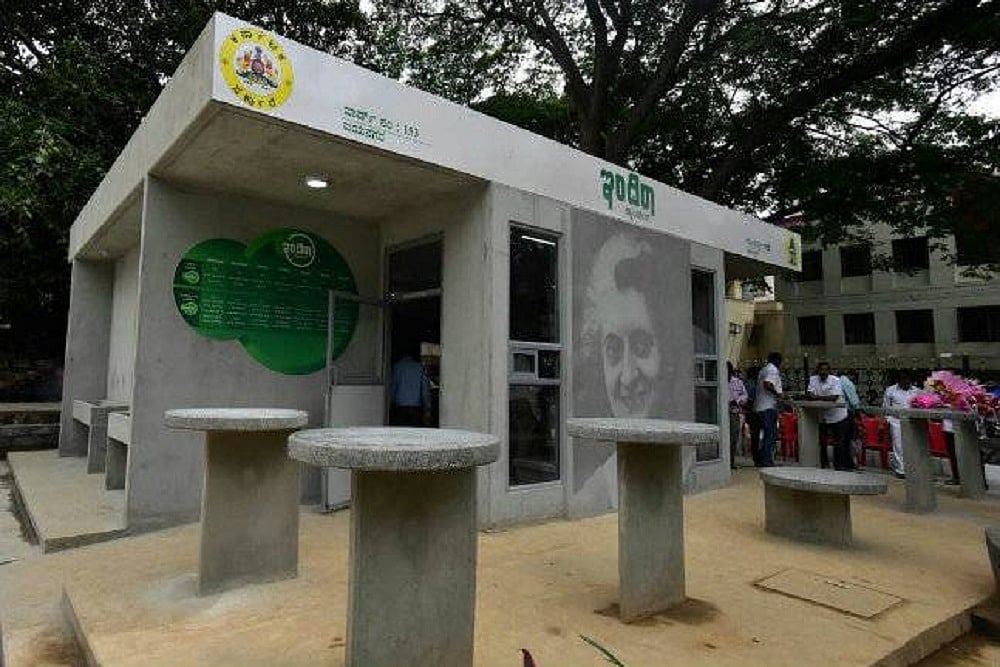 Two Autorickshaw Drivers Arrested In Bengaluru For Dropping Cockroach In Food At 'Indira Canteen'