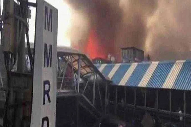 Fire Near Harbour Line Tracks In Dharavi Halts Train Services; No Injuries Reported