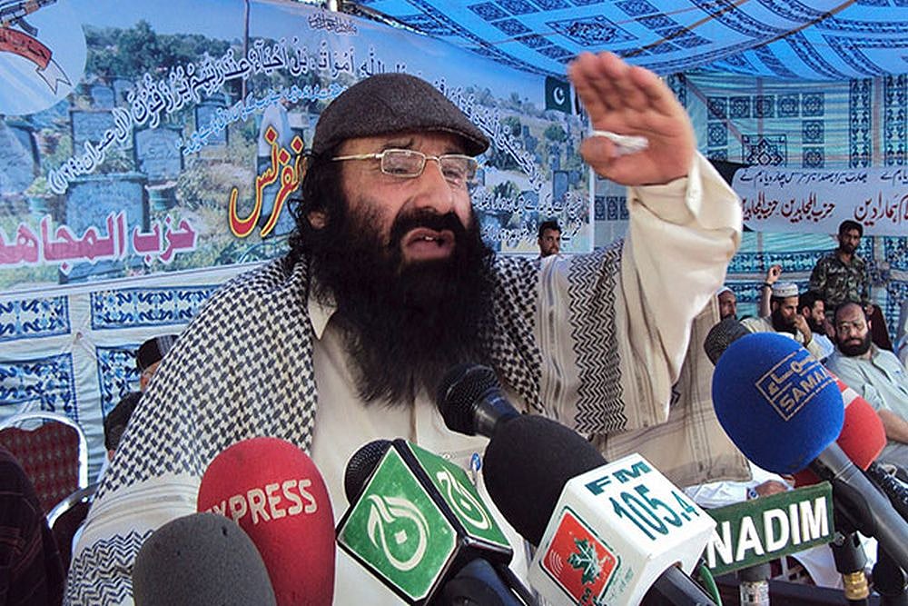 Hizbul chief Syed Salahuddin addressing the media.