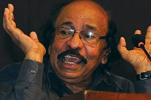 Malayalam Poet Satchidanandan Selected For Ezhuthachan Puraskaram