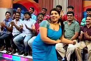 When A 21-Page Epistle of Conwoman Saritha Describing Oral Sex With Chief Minister Finds Space In Solar Commission Report