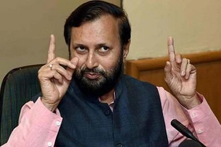 'Vikas Paagal Nahin Hua Hai, Congress Paglaa Gayi Hai': Prakash Javadekar Hits Back At Rahul Gandhi