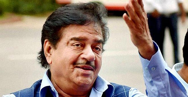 Anger Among People Over GST, Demonetisation, Gujarat Polls <em>Chunauti</em> For BJP, Says Shatrughan Sinha