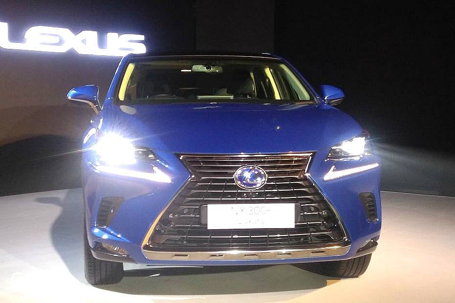Lexus NX 300h Unveiled