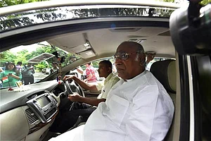 Modi Is 'Brahma', Only He Knows When Winter Session Will Be Convened, Says Congress Leader Mallikarjun Kharge