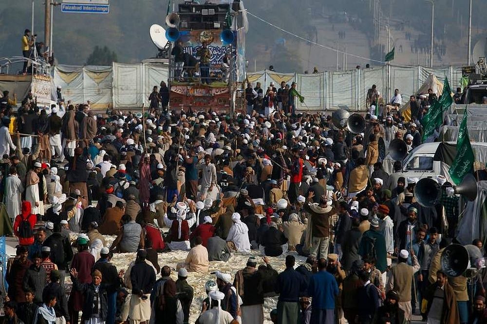 Pakistan Cleric Calls Off Deadly Protests After Law Minister Zahid Hamid Resigns