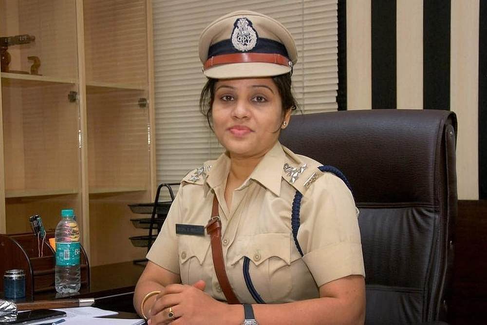 Sasikala Jail Bribery Case: Karnataka Cop D. Roopa Sued By Former DGP Accused Of Accepting Bribe