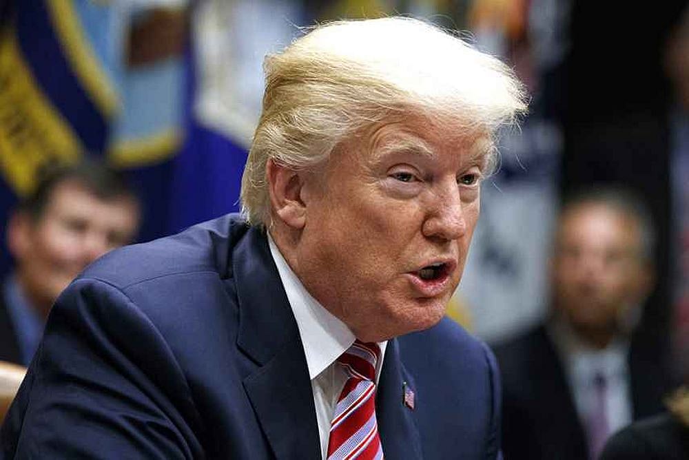 Twitter Employee Shuts Down Trump's Handle On His Last Day Of Work